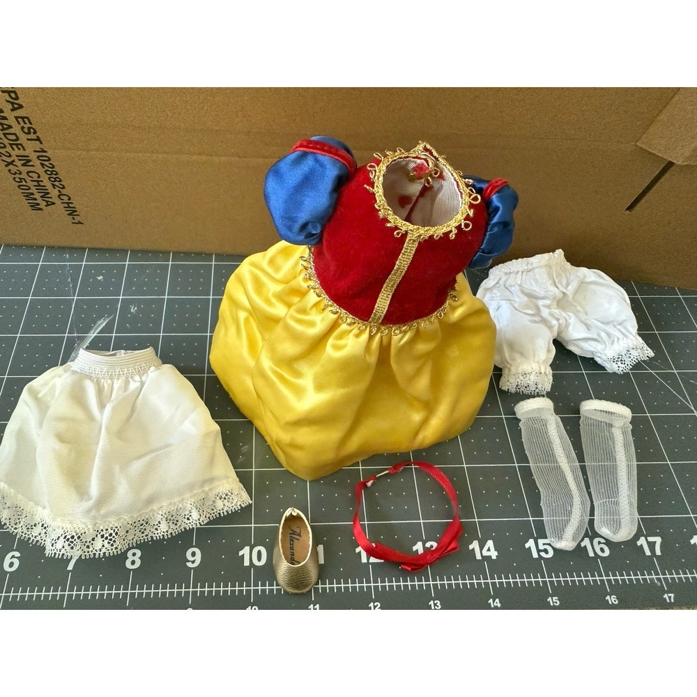 Madame Alexander Doll Clothes Lot Snow White